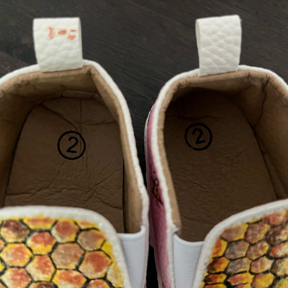 Kids’ Hand-Painted Sneakers in Honeycomb Design w/ Bumblebee Accents - Picture 4 of 4